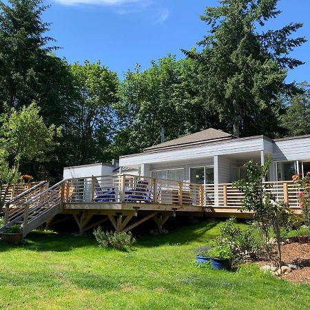 Forest By The Sea Rentals Merville Exteriör bild